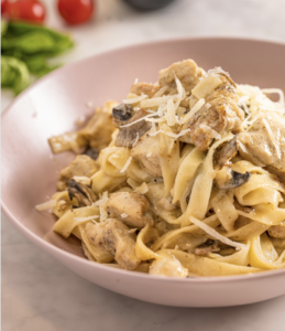 TAGLIATTELLE POLLO FUNGHI